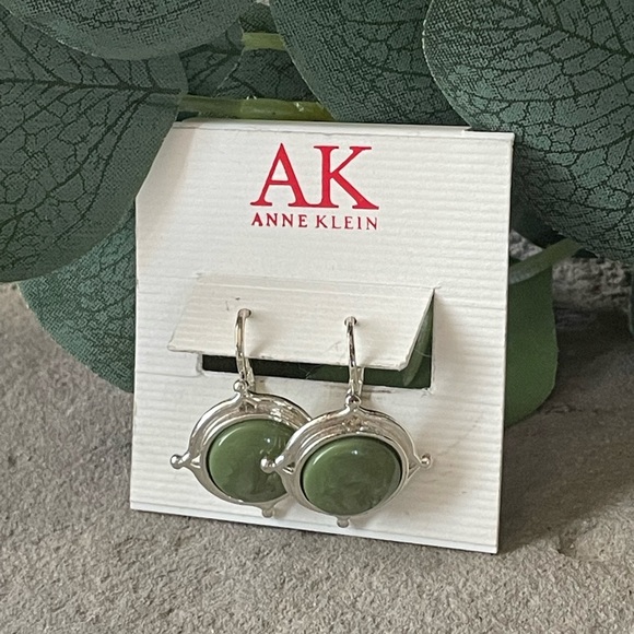 Anne Klein green & silver dangles - Picture 2 of 4